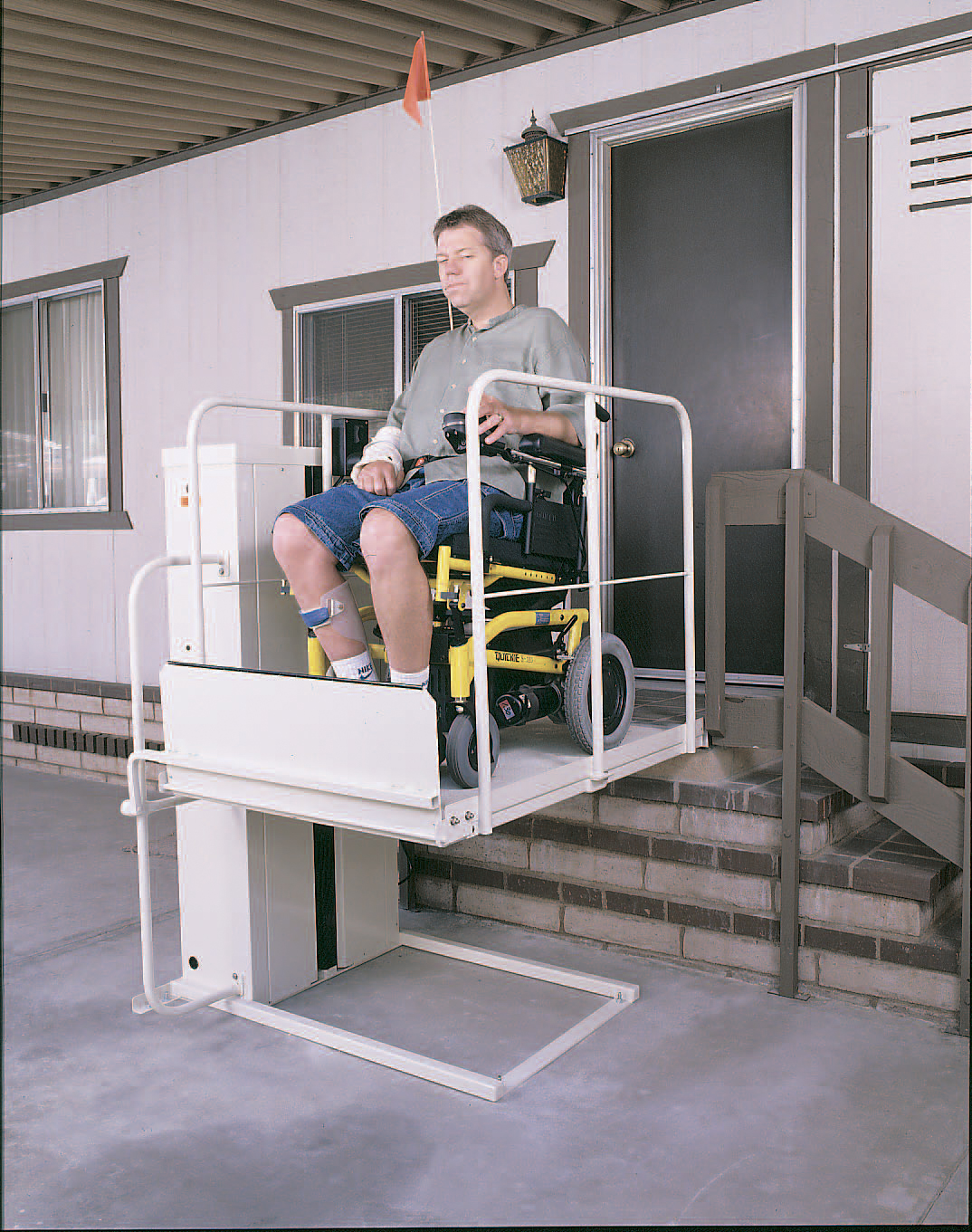 San Bernardino macs pl50 stair chair lift